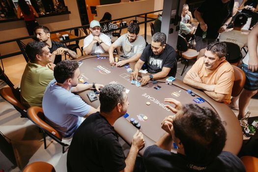 Strategie Výběru Online Casina: Jak Hodnotit Bonusy za Hraní?